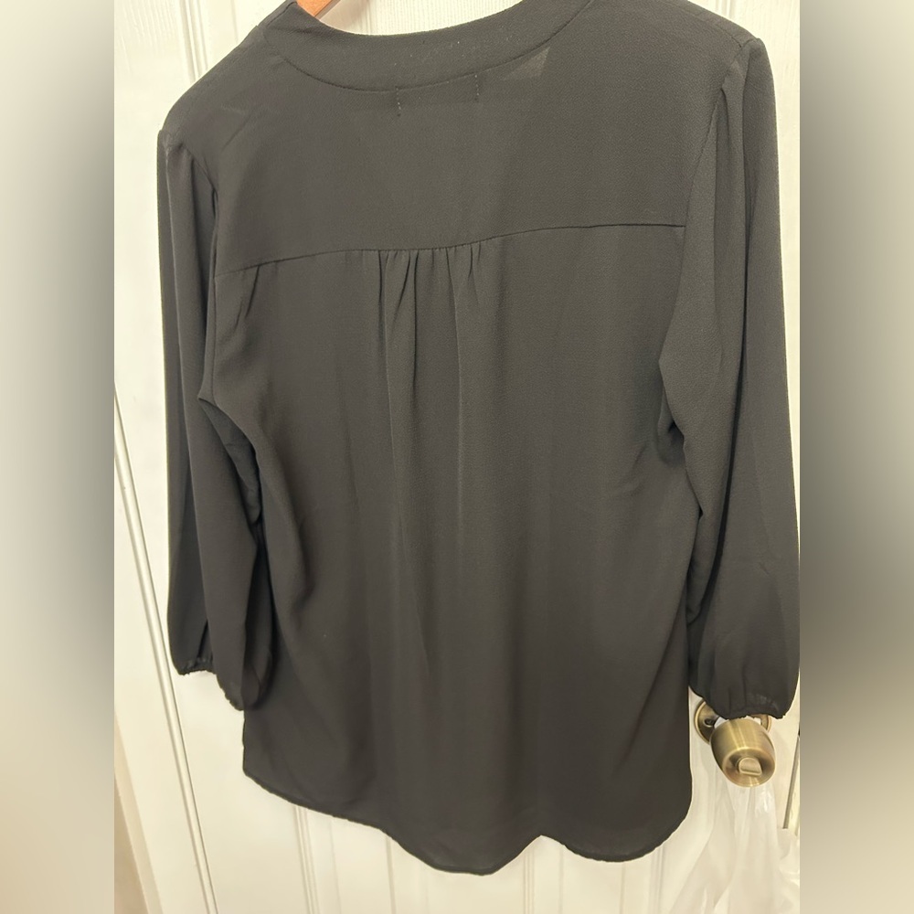 Jon & Anna Black V-Neck Blouse Size L - Picture 9 of 11